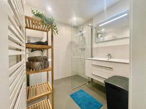 60 m2 Central Rooftop Apartment with AC