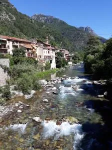 Appartement 2 pièces a Fontan - Vallée de la Roya à 2 pas du Mercantour - Location à la semaine - Arrivée et Départ le samedi ou le dimanche seulement - 罗亚河畔布雷伊