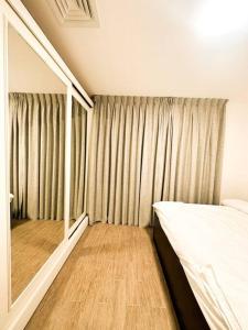 central apartment for rent 30