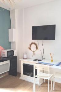 Appartements Superbe studio a 8mn en voiture de la plage : photos des chambres