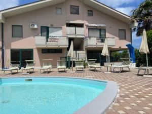 Maison Chic Montenero Marina