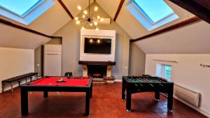 La Villa 1848 by Vindihouses - piscine chauffée - sauna - billard - babyfoot