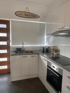 The Sea Haven 200m to Henley Beach