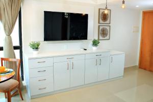 Tropical Executive Flat 1305 with VIEW