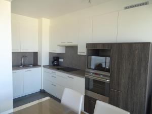 North Sea View studio with parking