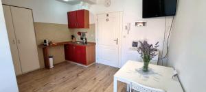 Tiny Studio Big living