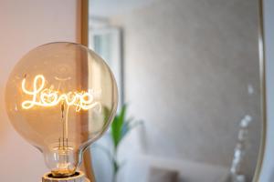 The Sweetness of Champagne, Hyper-Centre