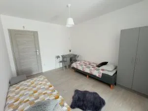 Wynajem pokoi - 瓦阿迪斯奥沃窝阿波沃