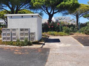 Marina La Plagette RDC appontement XL parking
