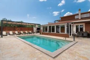 Villa Jakov - Rupići