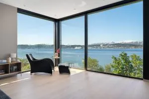 Oceanfront penthouse duplex wamazing view! - Kroken