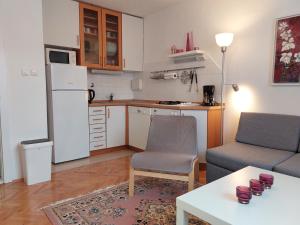 Apartment Emili Marina