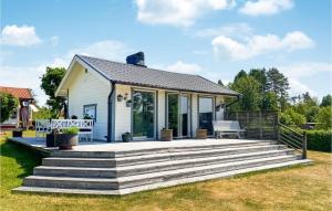 Cozy Home In Sexdrega With Lake View