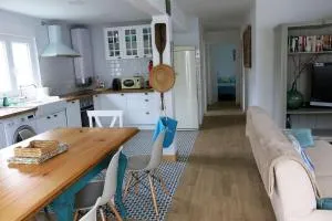 Preciosa casa con jardín en Oriñon - Pomar