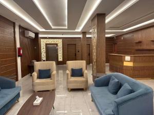 الجنى للشقق المخدومة فرع الطريق الدولي