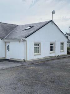 obrázek - JMD Lodge - Self Catering Property in the heart of The Burren between Ballyvaughan, Lisdoonvarna, Doolin and Kilfenora in County Clare Ireland