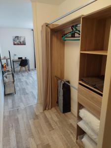 Appartement équipé proche aéroport et gare