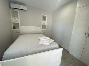 Apartamentos Naciones Playa, Santa Ana Beach