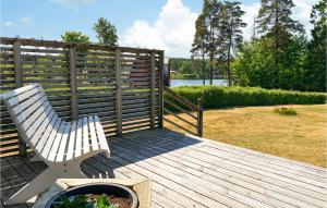 Cozy Home In Sexdrega With Lake View