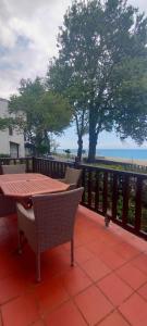 Sea View Vintage Home & River Ground Home