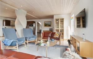 5 Bedroom Nice Home In Hadsund