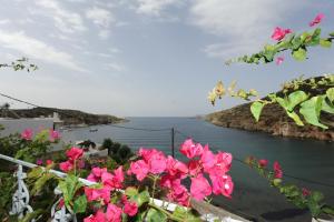 Thalatta Sifnos Greece