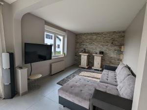 Maisons de vacances Gite Dounoux, 4 pieces, 6 personnes - FR-1-589-592 : photos des chambres