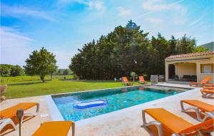 Maisons de vacances Amazing Home In Sauzet With Outdoor Swimming Pool, Wifi And Private Swimming Pool : photos des chambres