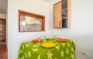 Stunning Apartment In Cabo De Gata