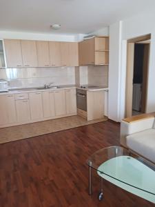 Templum Yovis Apartments