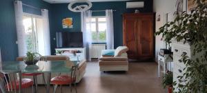 VILLA Ensoleillée et ombragée 6 personnes jacuzzi luxe