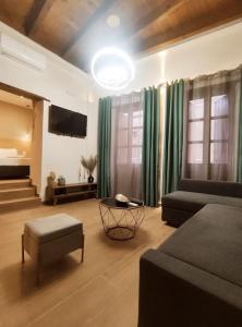 Giorgos & Chara Studio in the Old Port