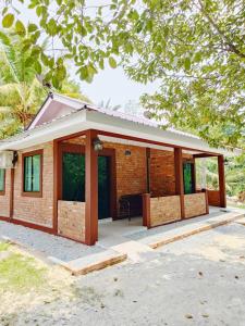 DImpiana Riverview Chalet # Lenggong