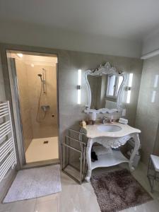 Appartements BONNE IDEE - Suite GEORGES - Meuble de tourisme 4 etoiles : photos des chambres