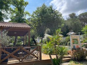 Campings Camping Le Mas de Reilhe : photos des chambres