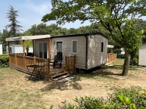 Campings Camping Le Mas de Reilhe : photos des chambres