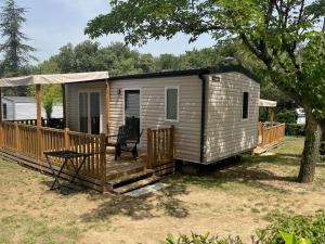 Campings Camping Le Mas de Reilhe : photos des chambres