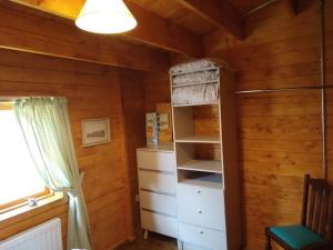 Bishy Barnabees country lodge with hot tub