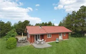 Two-Bedroom Holiday Home In Skjern - Karsbæk