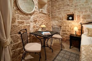 Rustic Apartments Sv Frane in the old town