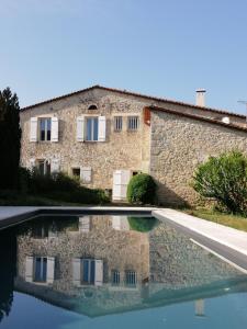 Maisons de vacances Rauzan, Charmante maison, Piscine, 7/8 pers : photos des chambres