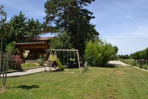 Maisons de vacances Grande maison de charme avec piscine au coeur des vergers et vignobles : photos des chambres