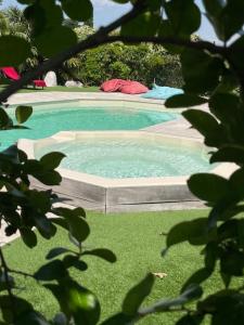 Maisons de vacances Grande maison de charme avec piscine au coeur des vergers et vignobles : photos des chambres