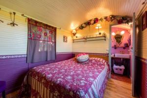 Maisons de vacances Grande maison de charme avec piscine au coeur des vergers et vignobles : photos des chambres