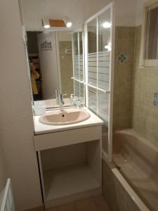 Studio Rez de jardin St Aygulf