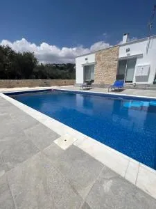 Walnut Cozy House - Goudhi