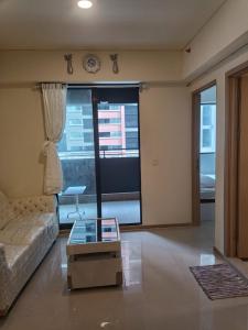 RoomQu at Apartment Amazana Serpong Residence