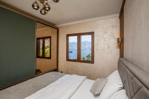 Ema’s Dream Home with Sea View