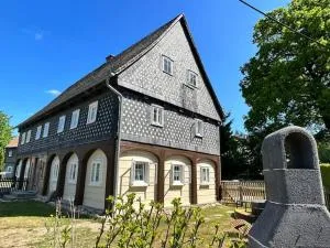 Ferienhaus Hexe mit Whirlpool, Sauna, Garten - Herrenwalde