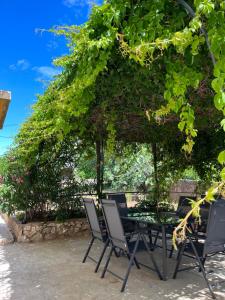 Beach House Oliveglia (duplex house - 1st row to the sea)